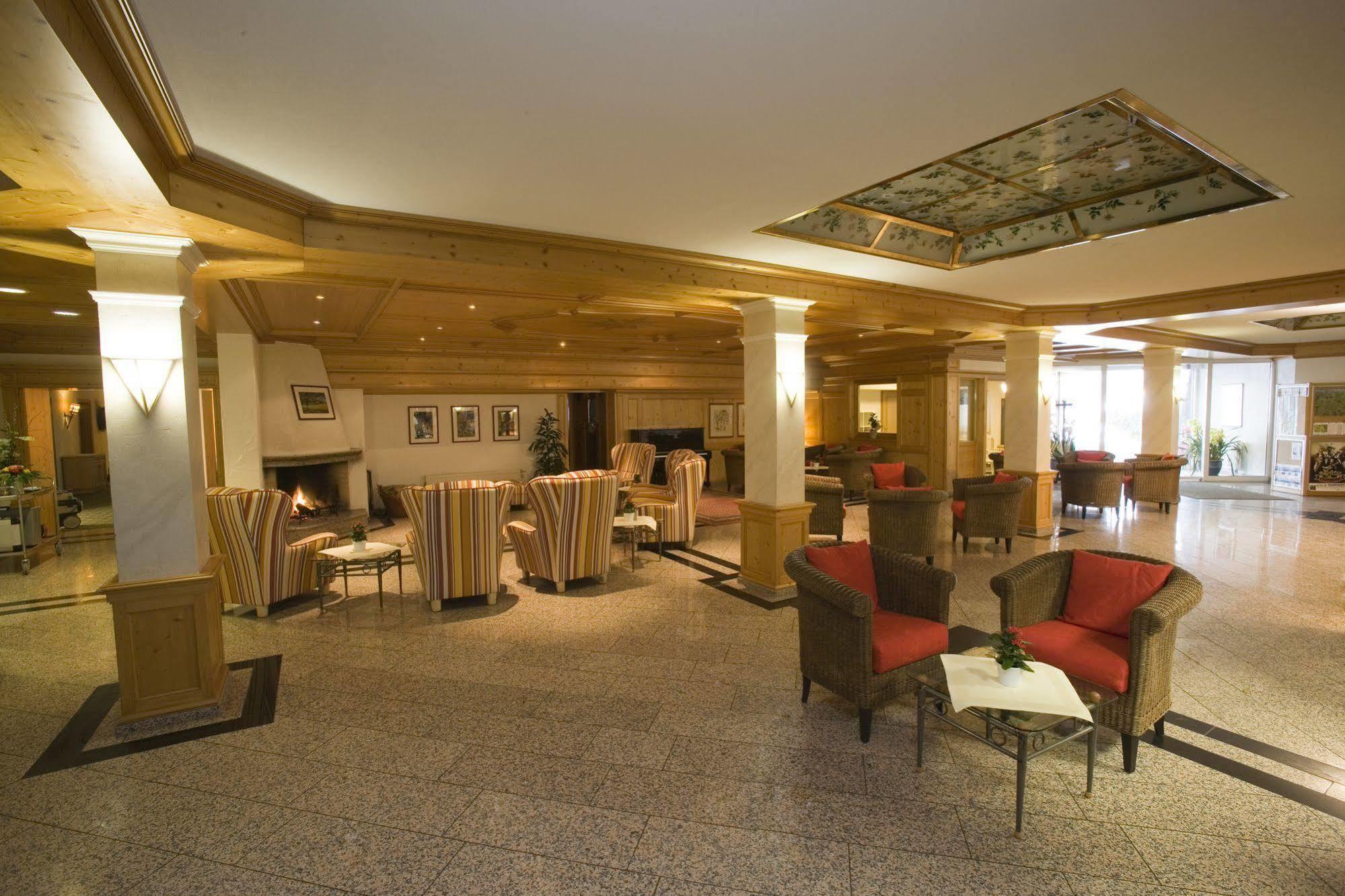 Berghotel Jaegerhof ****S Исни  Экстерьер фото